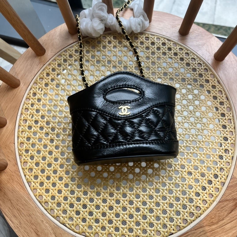 Ch**el bucket bags